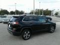 Diamond Black Crystal Pearl - Cherokee Limited Photo No. 5