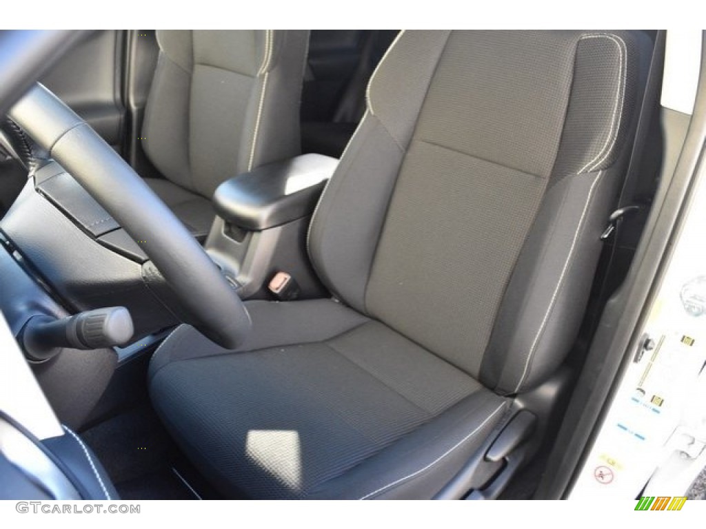 2018 RAV4 XLE AWD - Super White / Black photo #7