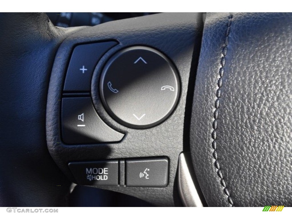 2018 RAV4 XLE AWD - Super White / Black photo #17
