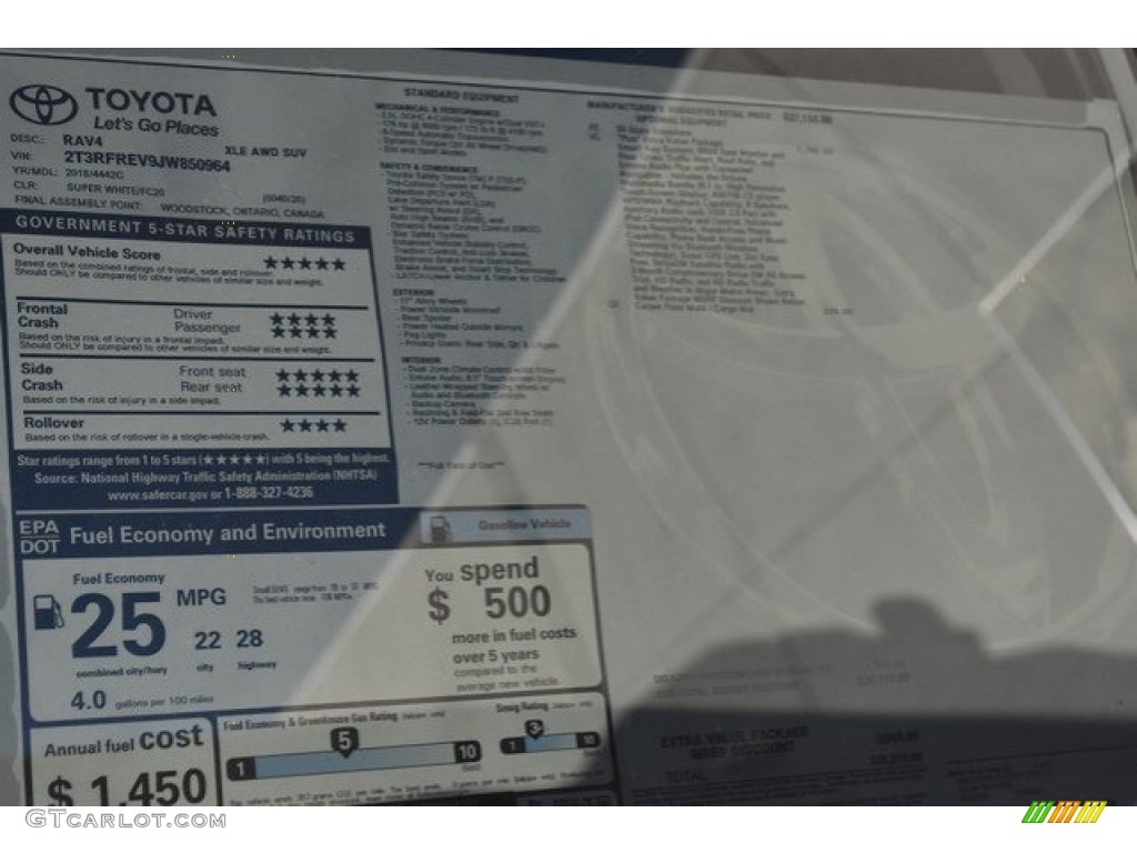 2018 RAV4 XLE AWD - Super White / Black photo #27