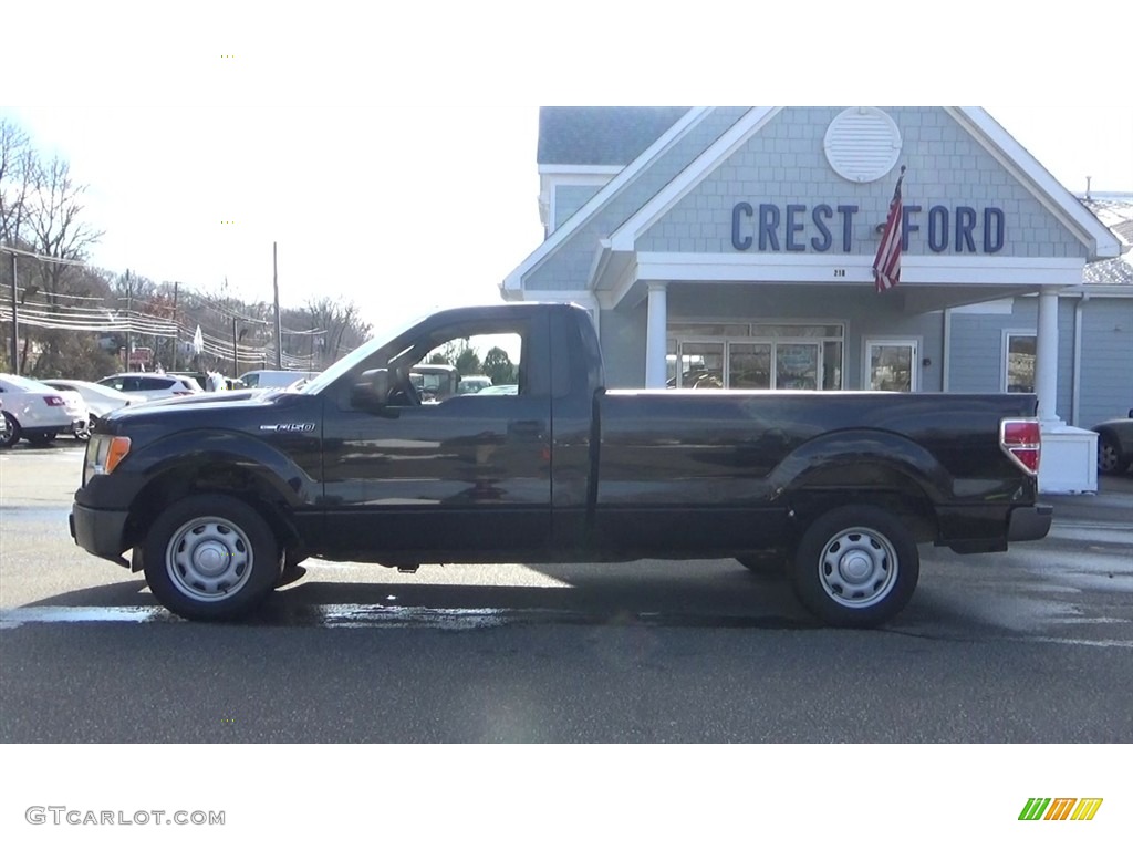 2010 F150 XL Regular Cab - Tuxedo Black / Medium Stone photo #4