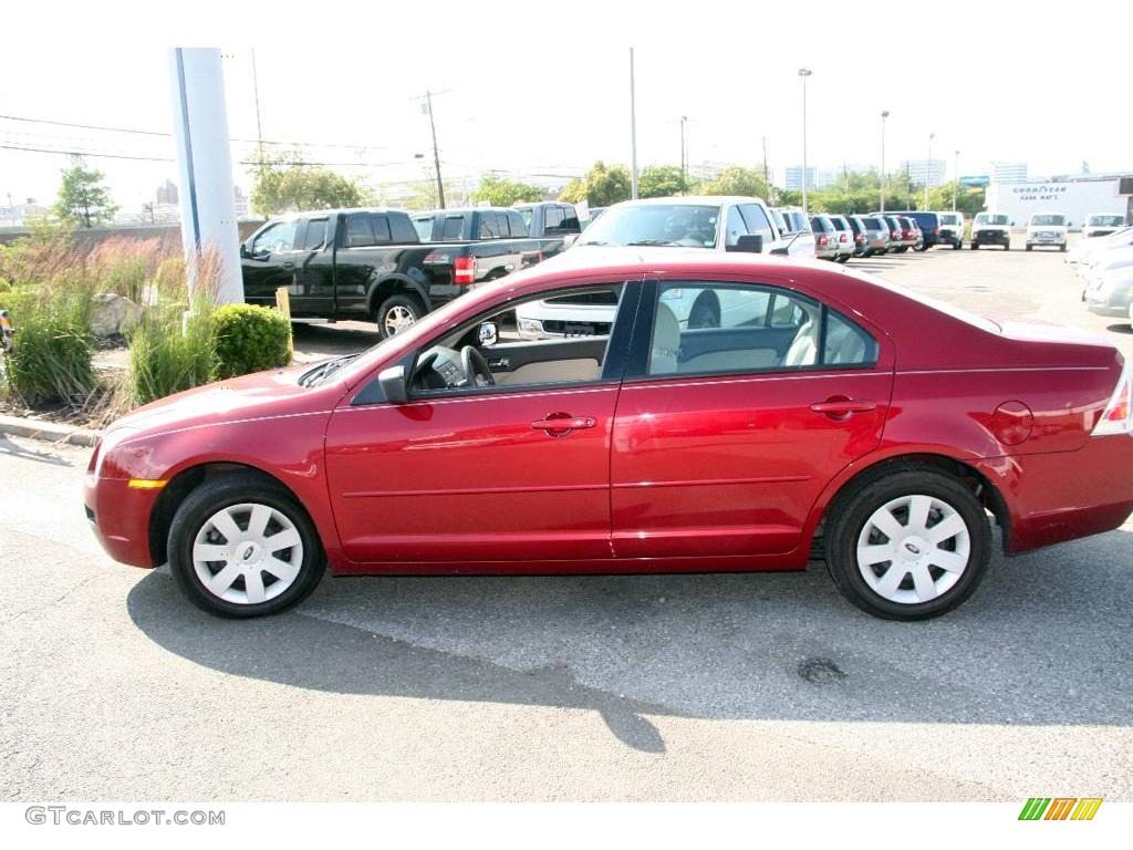 2007 Fusion S - Redfire Metallic / Light Stone photo #18