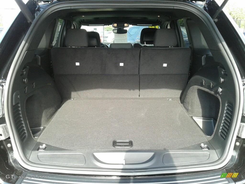 2019 Jeep Grand Cherokee Altitude Trunk Photos