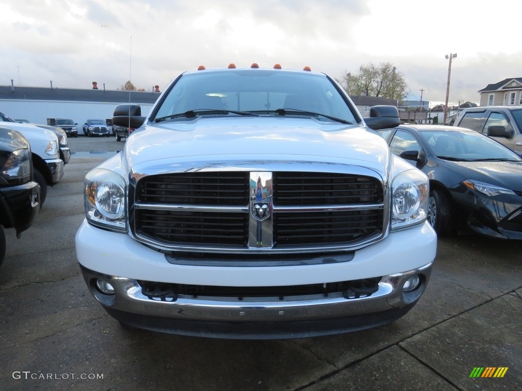 2007 Ram 3500 Big Horn Quad Cab 4x4 Dually - Bright White / Medium Slate Gray photo #5