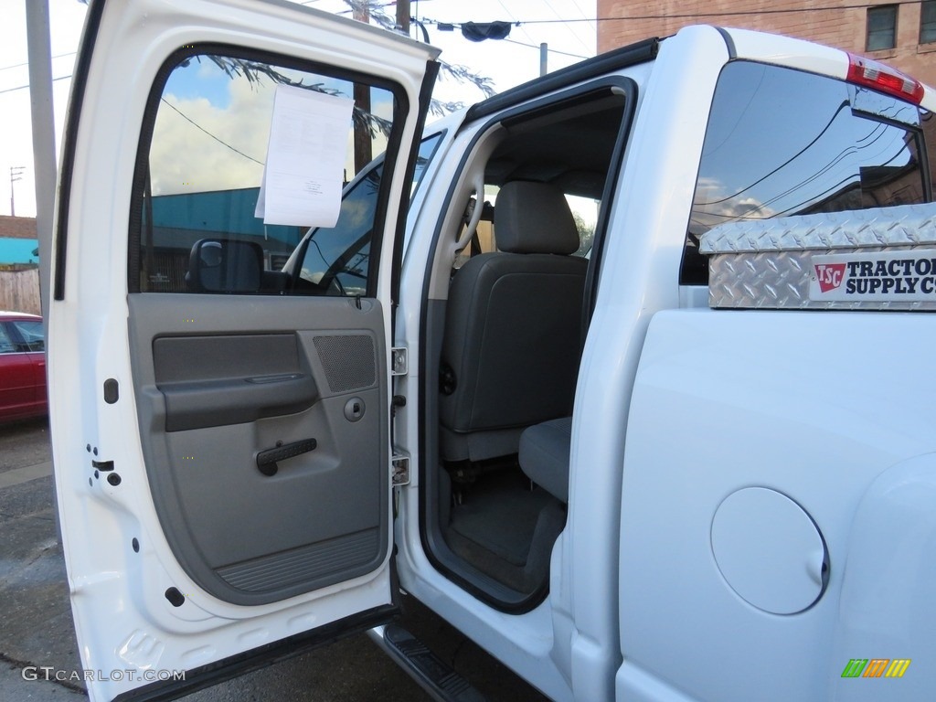 2007 Ram 3500 Big Horn Quad Cab 4x4 Dually - Bright White / Medium Slate Gray photo #19