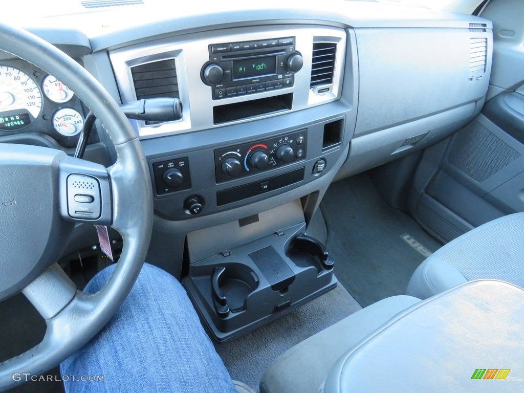 2007 Ram 3500 Big Horn Quad Cab 4x4 Dually - Bright White / Medium Slate Gray photo #28