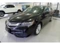 Crystal Black Pearl - ILX  Photo No. 1