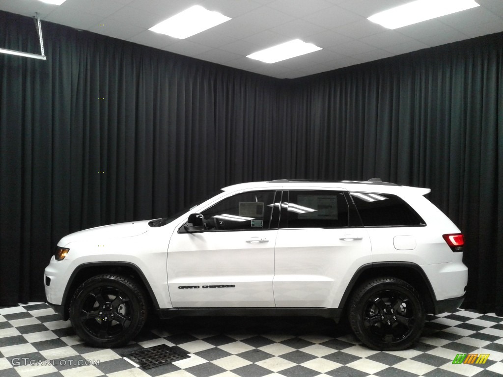 2018 Grand Cherokee Altitude 4x4 - Bright White / Black photo #1