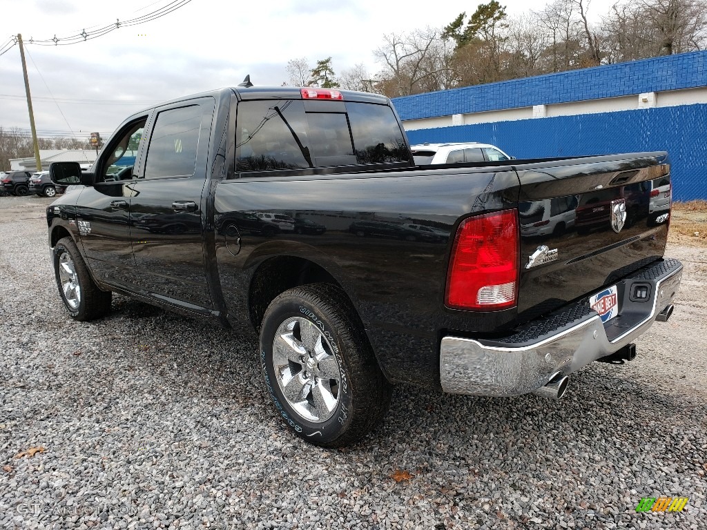 2019 1500 Classic Big Horn Crew Cab 4x4 - Brilliant Black Crystal Pearl / Black/Diesel Gray photo #4