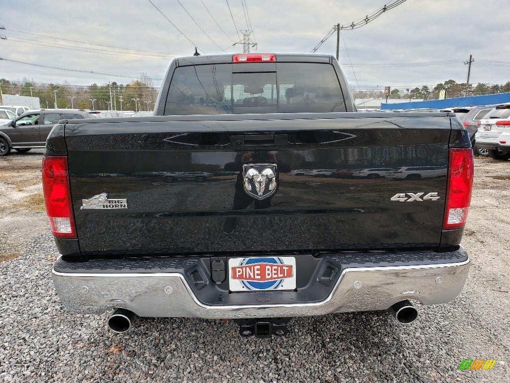 2019 1500 Classic Big Horn Crew Cab 4x4 - Brilliant Black Crystal Pearl / Black/Diesel Gray photo #5