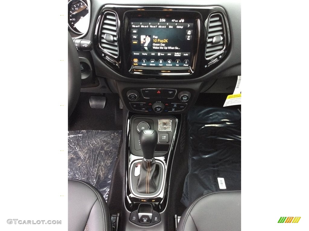 2019 Jeep Compass Limited 4x4 Controls Photo #130510040