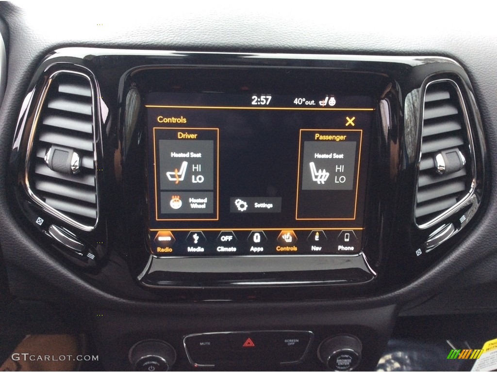 2019 Jeep Compass Limited 4x4 Controls Photo #130510067