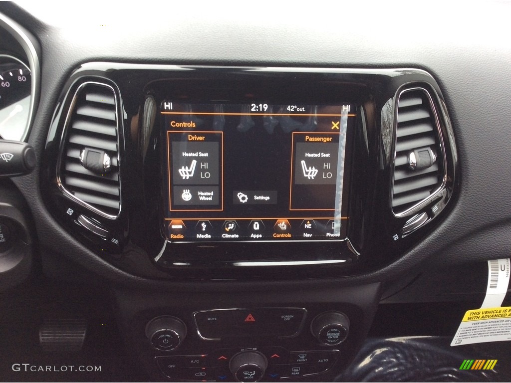 2019 Jeep Compass Limited 4x4 Controls Photo #130511000