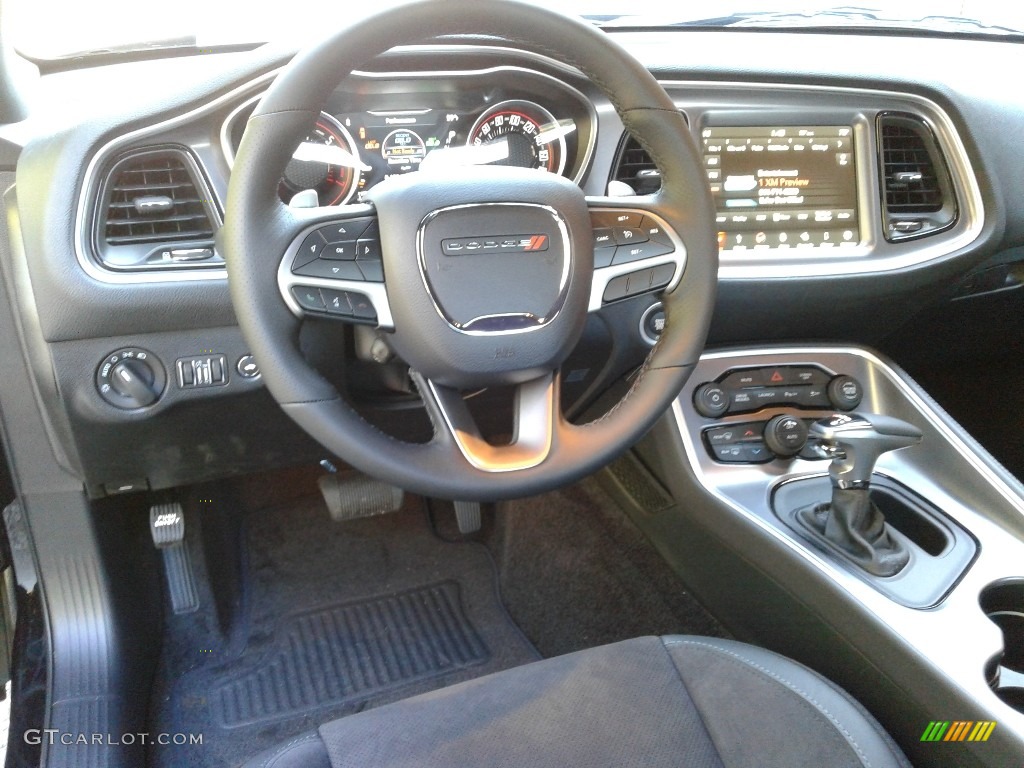 2019 Dodge Challenger R/T Scat Pack Widebody Black Steering Wheel Photo #130514544