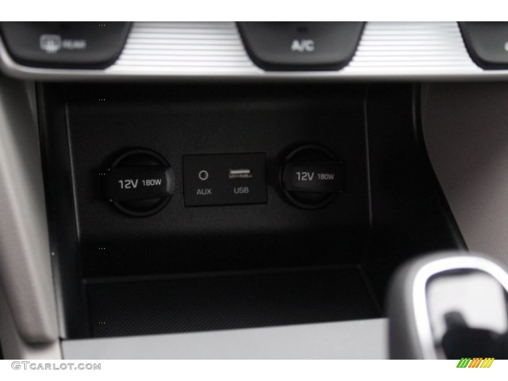 2019 Elantra SE - Machine Gray / Gray photo #14