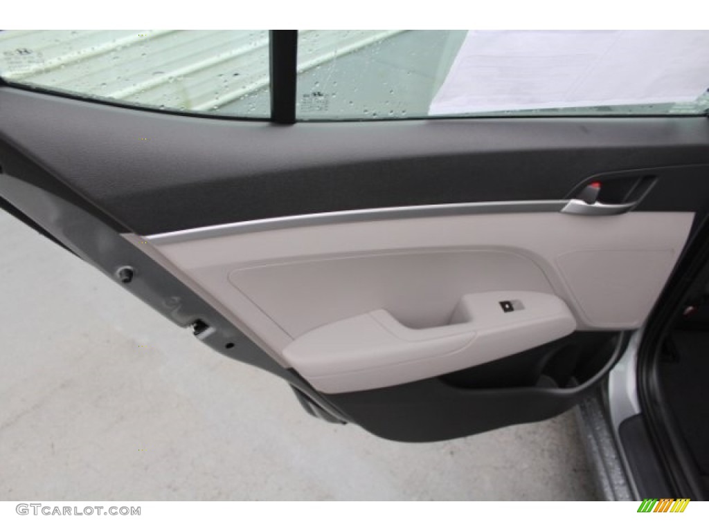 2019 Elantra SE - Machine Gray / Gray photo #17