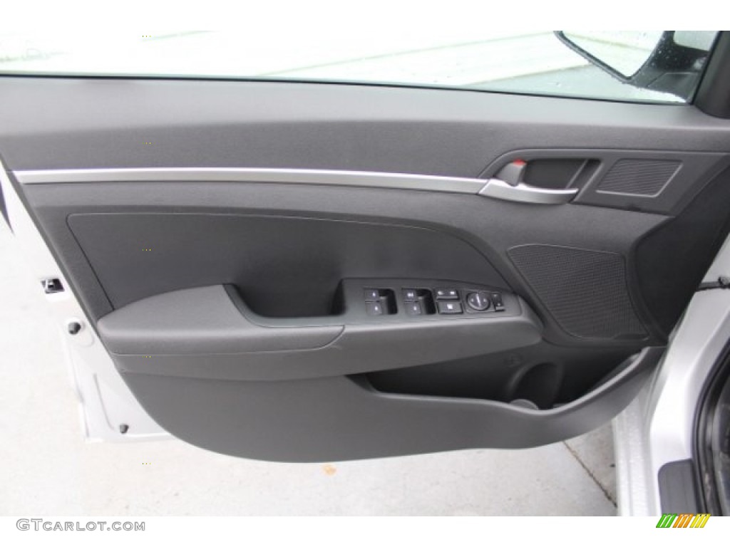 2019 Elantra SE - Symphony Silver / Black photo #9