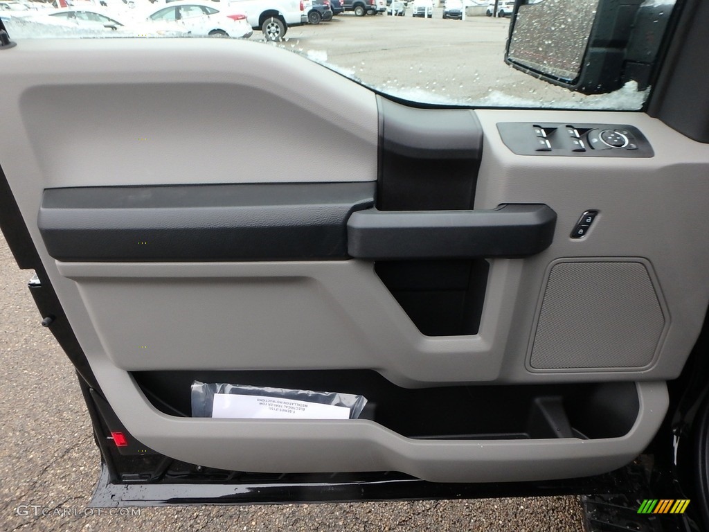 2019 Ford F150 STX SuperCab 4x4 Black Door Panel Photo #130520279