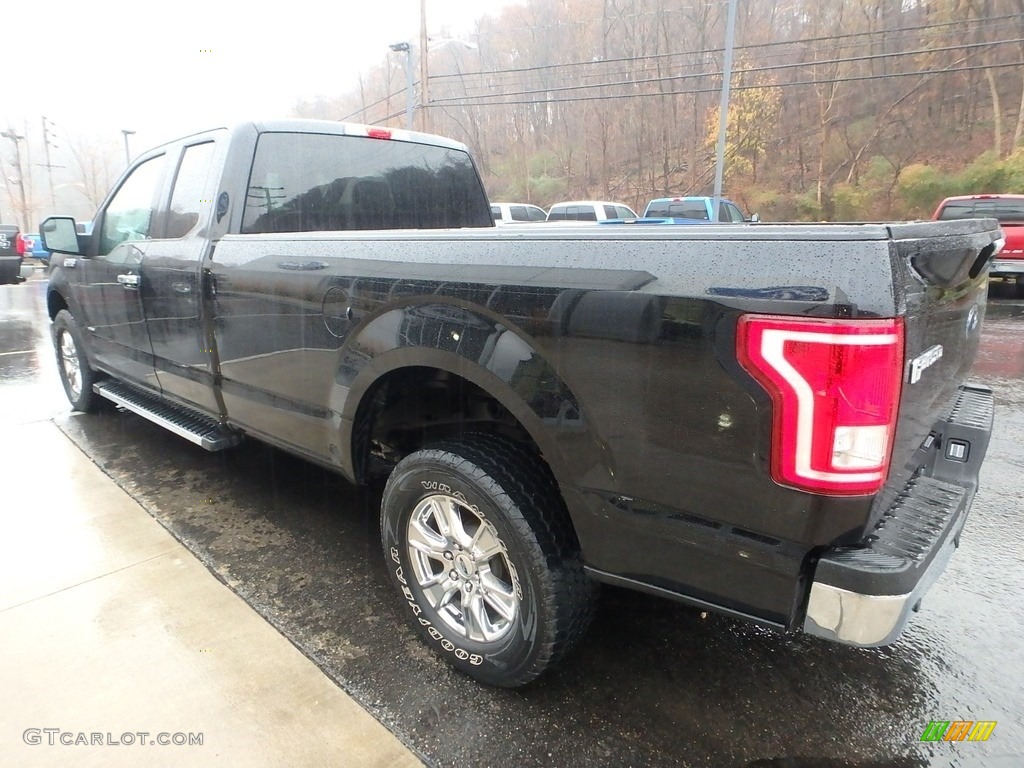 2017 F150 XLT SuperCab 4x4 - Shadow Black / Earth Gray photo #4