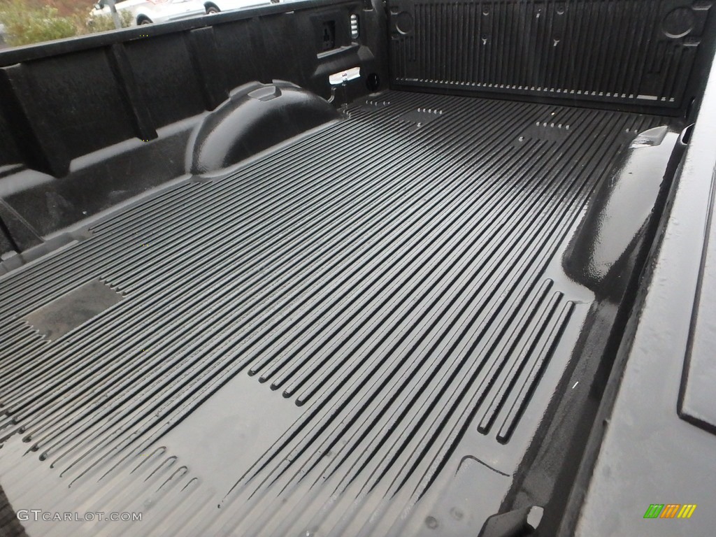 2017 F150 XLT SuperCab 4x4 - Shadow Black / Earth Gray photo #16