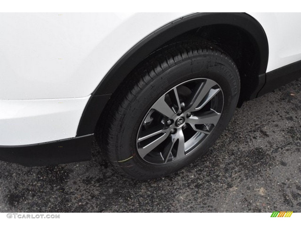 2018 RAV4 XLE - Super White / Nutmeg photo #35