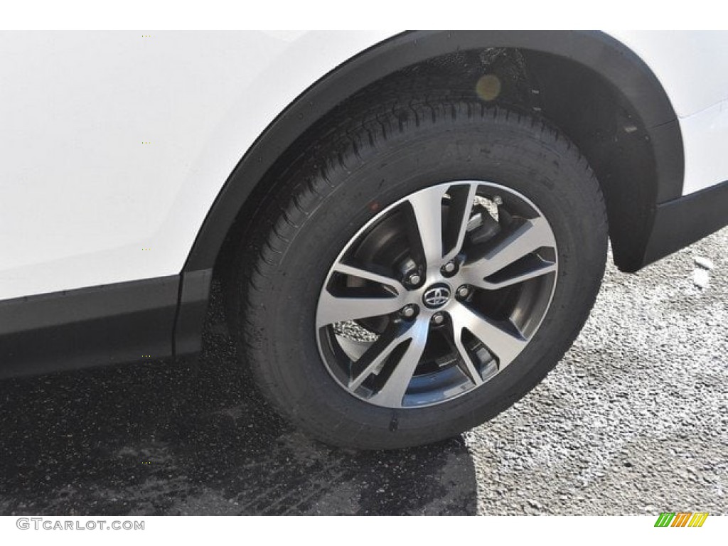 2018 RAV4 XLE AWD - Super White / Black photo #34