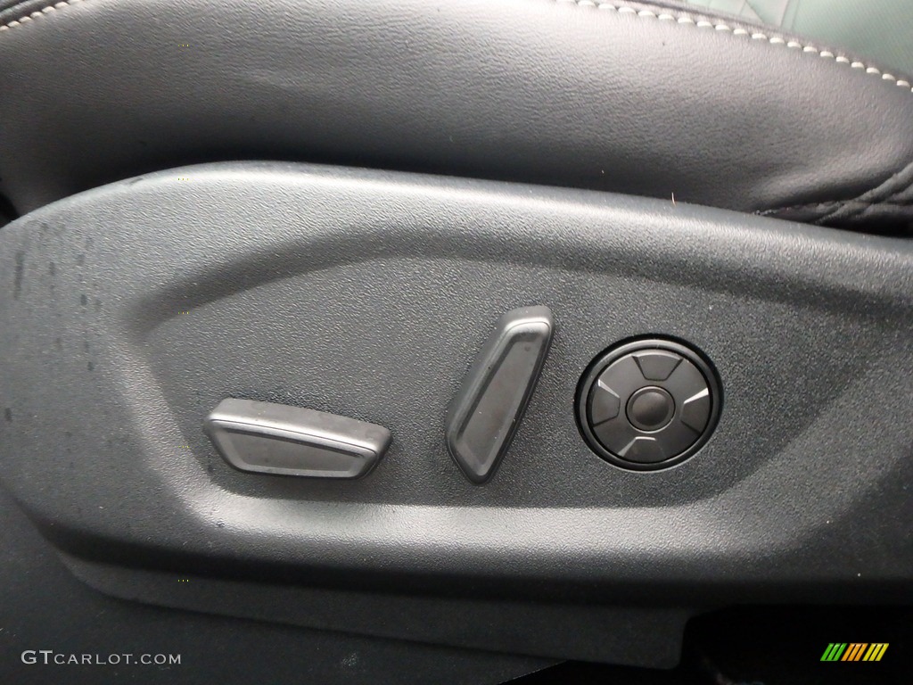 2019 Ford Explorer Platinum 4WD Controls Photo #130524364
