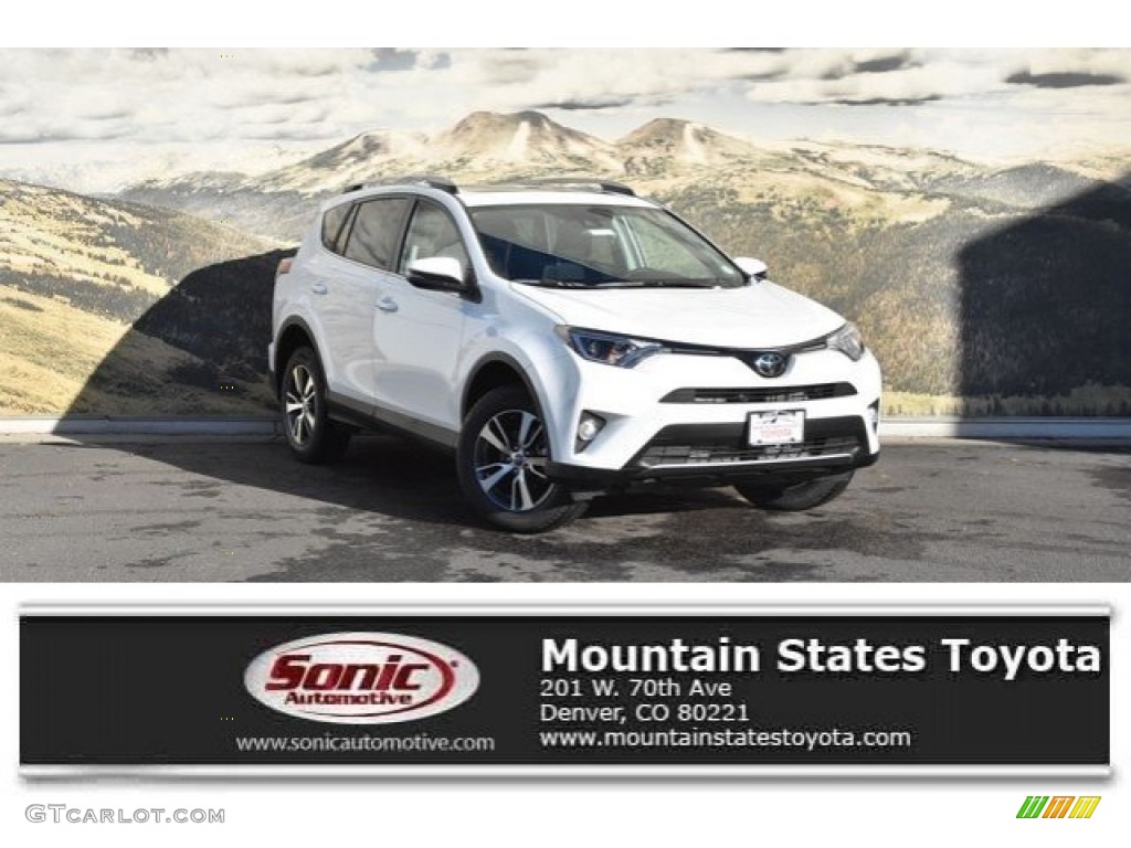 2018 RAV4 XLE AWD - Super White / Black photo #1