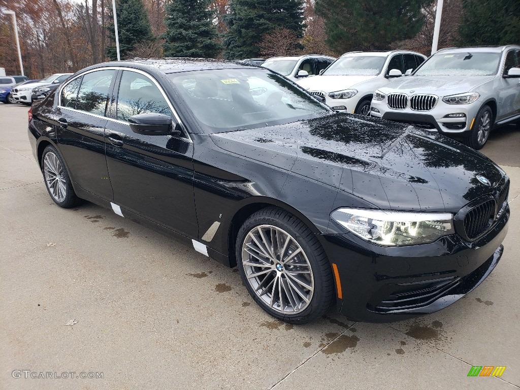 2019 5 Series 530e iPerformance xDrive Sedan - Jet Black / Black photo #1