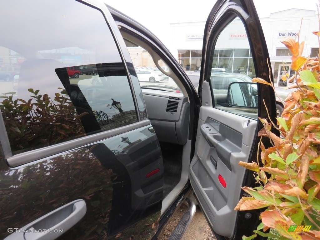 2008 Ram 3500 SLT Quad Cab 4x4 Dually - Brilliant Black Crystal Pearl / Medium Slate Gray photo #25