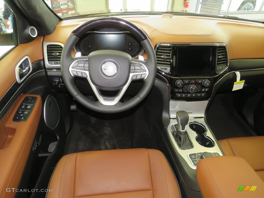 2019 Jeep Grand Cherokee Summit 4x4 Black/Dark Sienna Brown Dashboard Photo #130530253