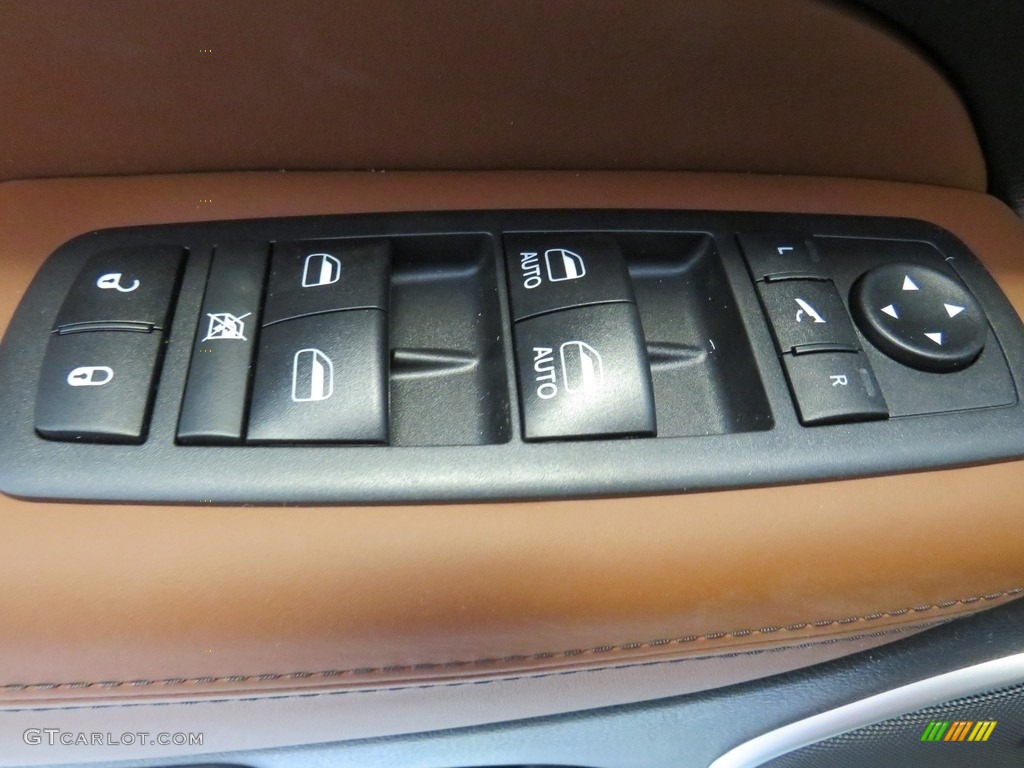 2019 Jeep Grand Cherokee Summit 4x4 Controls Photo #130530397