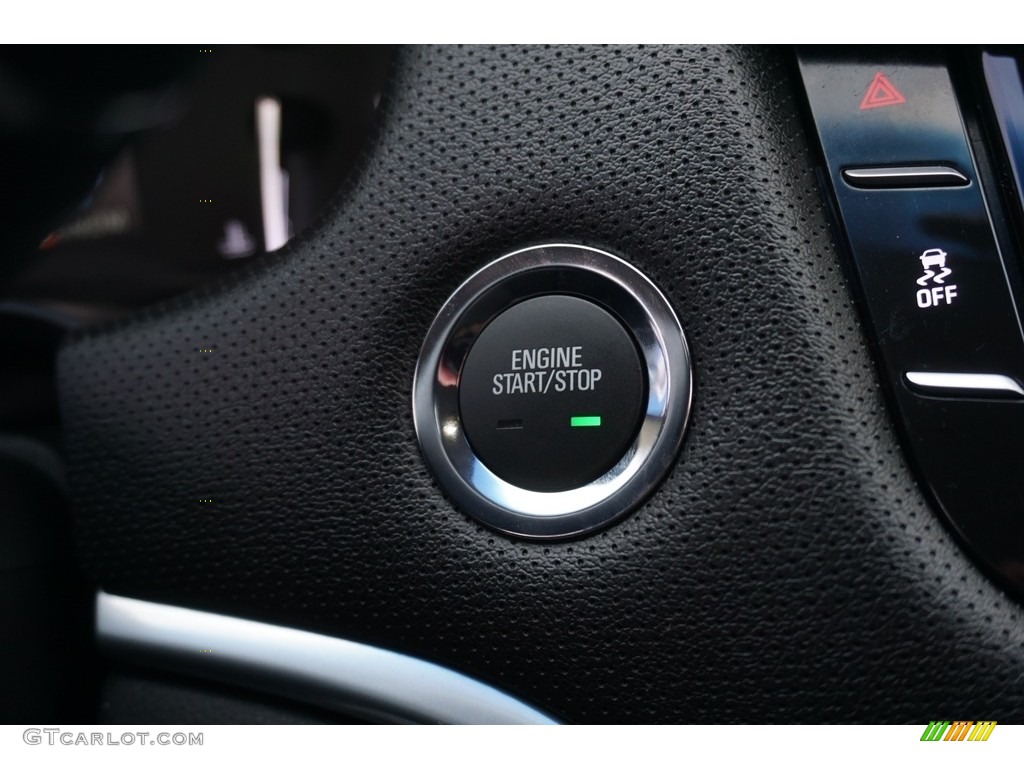 2018 Cadillac XTS Luxury Controls Photo #130530940