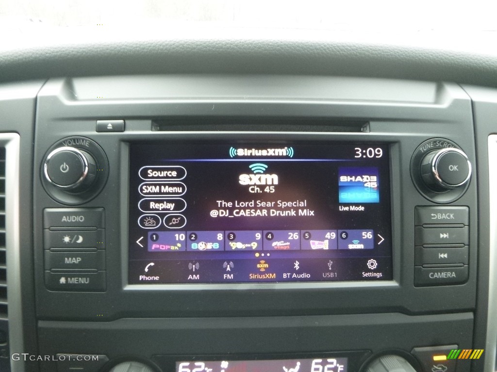 2019 Nissan Titan Midnight Edition Crew Cab 4x4 Controls Photo #130533820