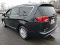 2019 Brilliant Black Crystal Pearl Chrysler Pacifica Touring L  photo #4