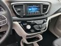 2019 Brilliant Black Crystal Pearl Chrysler Pacifica Touring L  photo #10