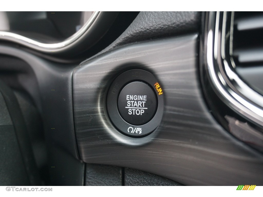2019 Jeep Grand Cherokee Altitude Controls Photo #130536058