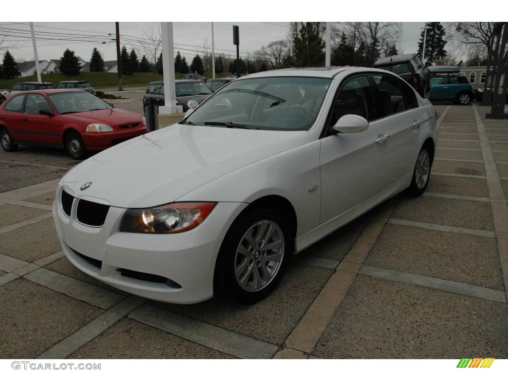 2007 3 Series 328i Sedan - Alpine White / Beige photo #3