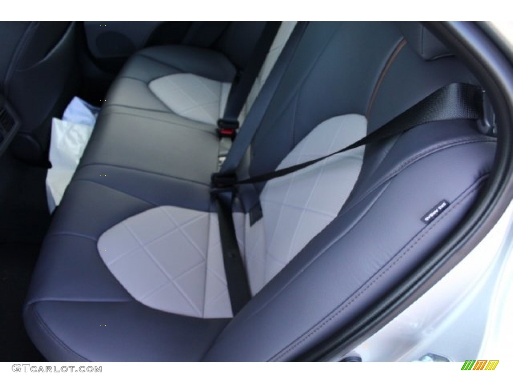 2019 Toyota Camry XLE Rear Seat Photos