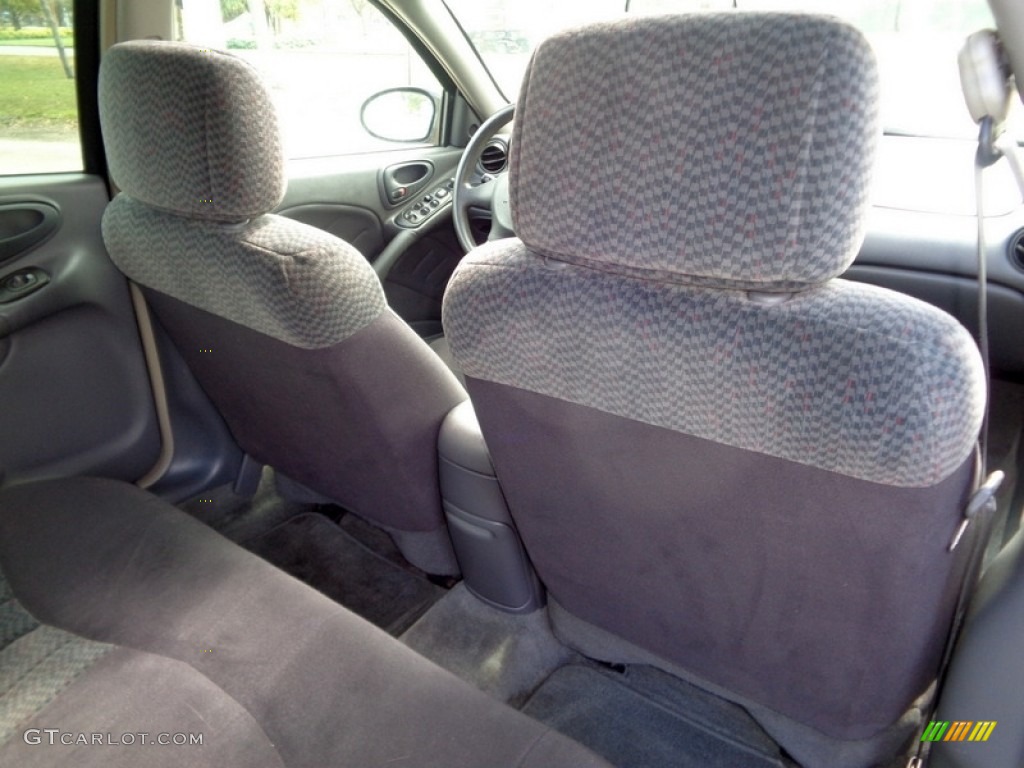 2004 Grand Am SE Sedan - Black / Dark Pewter photo #34