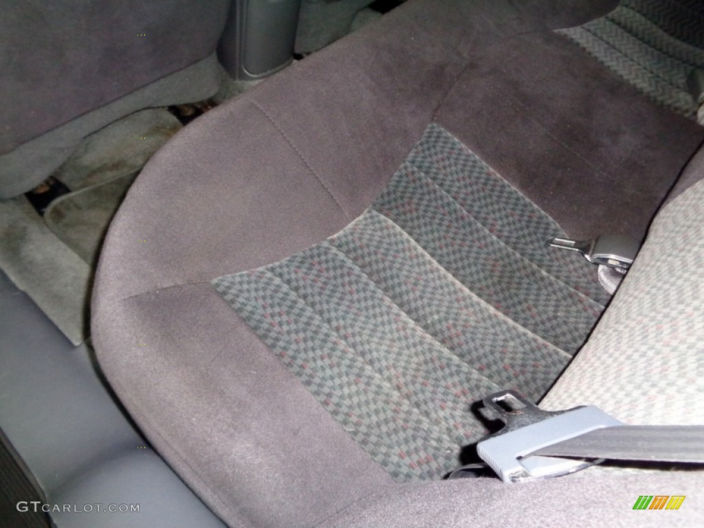 2004 Grand Am SE Sedan - Black / Dark Pewter photo #56