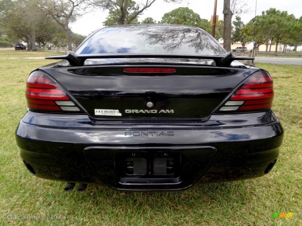 2004 Grand Am SE Sedan - Black / Dark Pewter photo #64