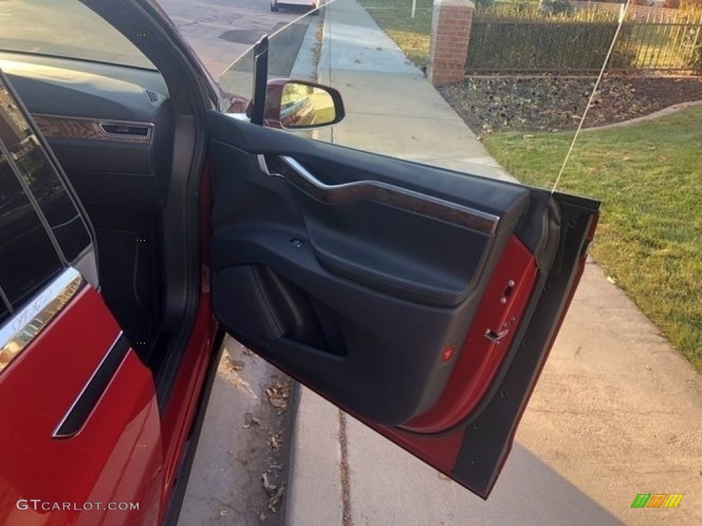 2017 Model X 75D - Red Multi-Coat / Black photo #15