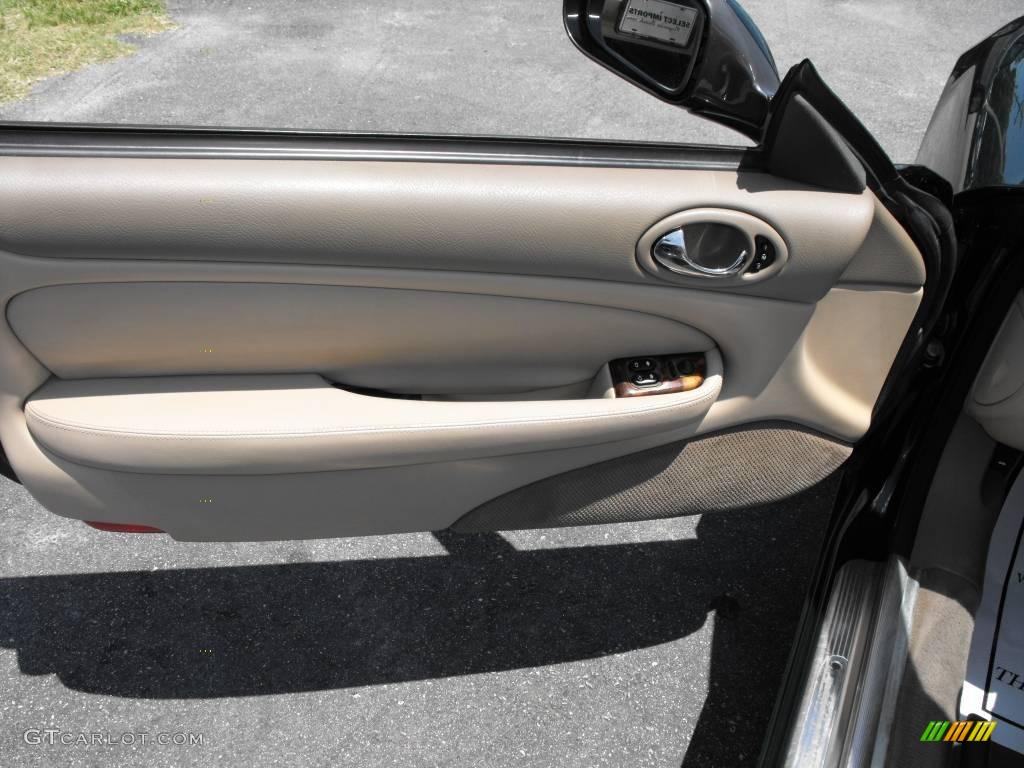 1999 XK XK8 Convertible - British Racing Green / Oatmeal photo #20