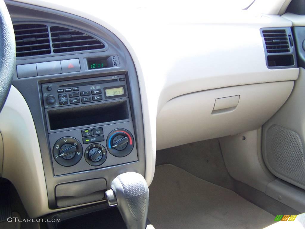 2001 Elantra GLS - Champagne / Beige photo #15