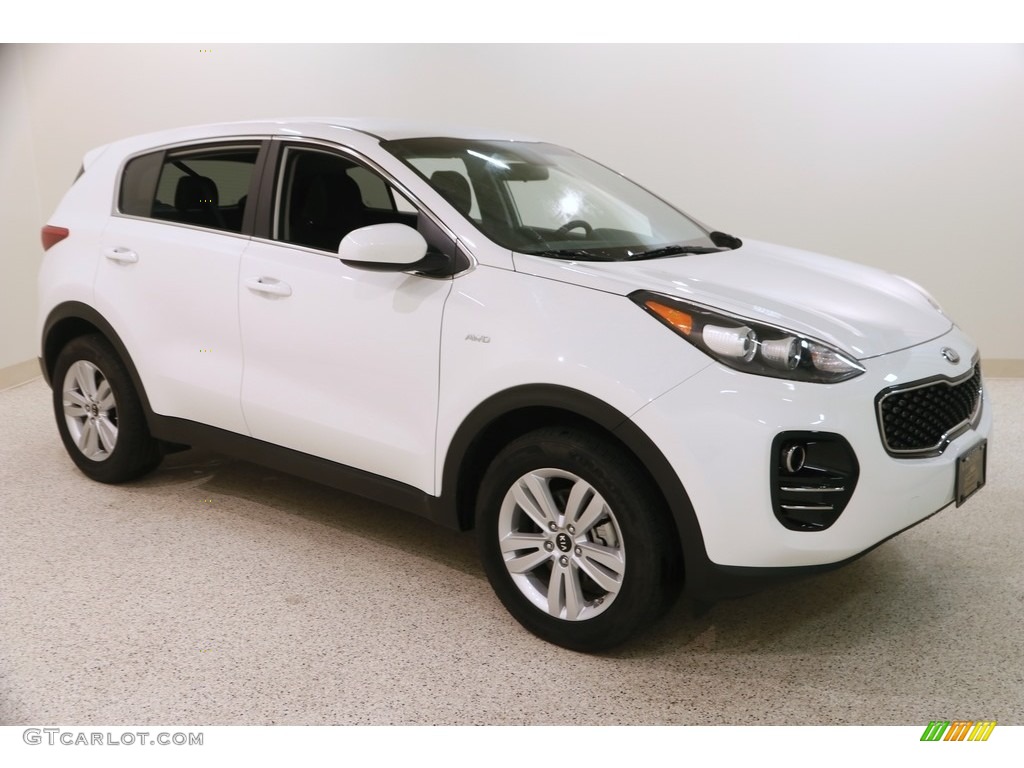 Clear White Kia Sportage