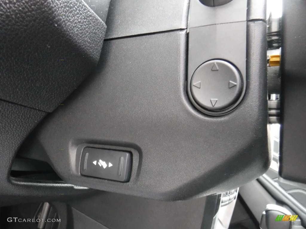 2017 Explorer Limited 4WD - Magnetic / Ebony Black photo #13