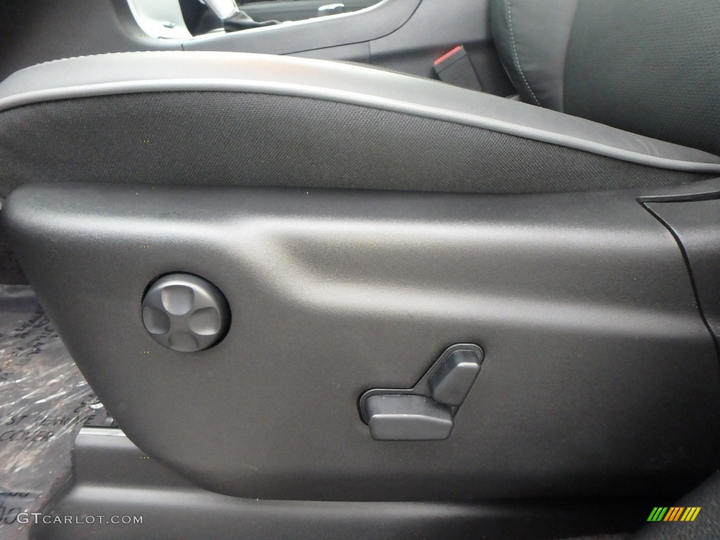 2019 Jeep Grand Cherokee Summit 4x4 Controls Photo #130562084