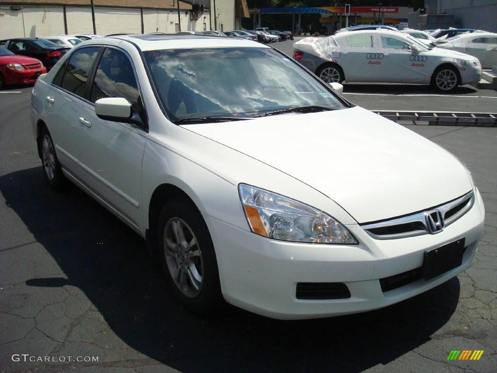 2007 Accord EX-L Sedan - Taffeta White / Ivory photo #4