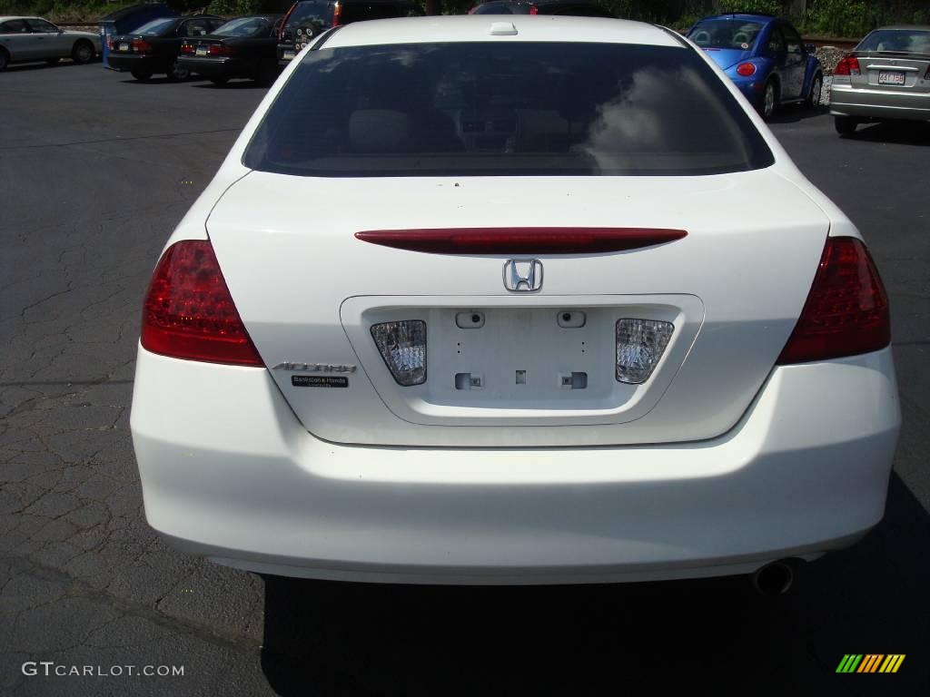 2007 Accord EX-L Sedan - Taffeta White / Ivory photo #7